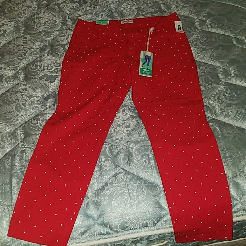 Old navy White polkadot red pixie pants